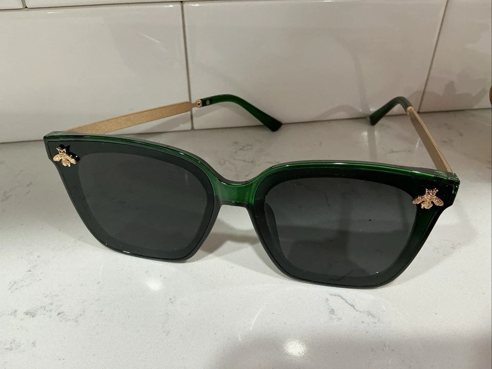 Очки солнцезащитные вдохновленные BUMBLE BEE дизайн зеленые - Изображение 4 из 4