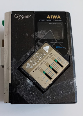 4 alte Walkman als Ersatzteilespender ( 2x Sony,1x AIWA und 1x Panasonic )