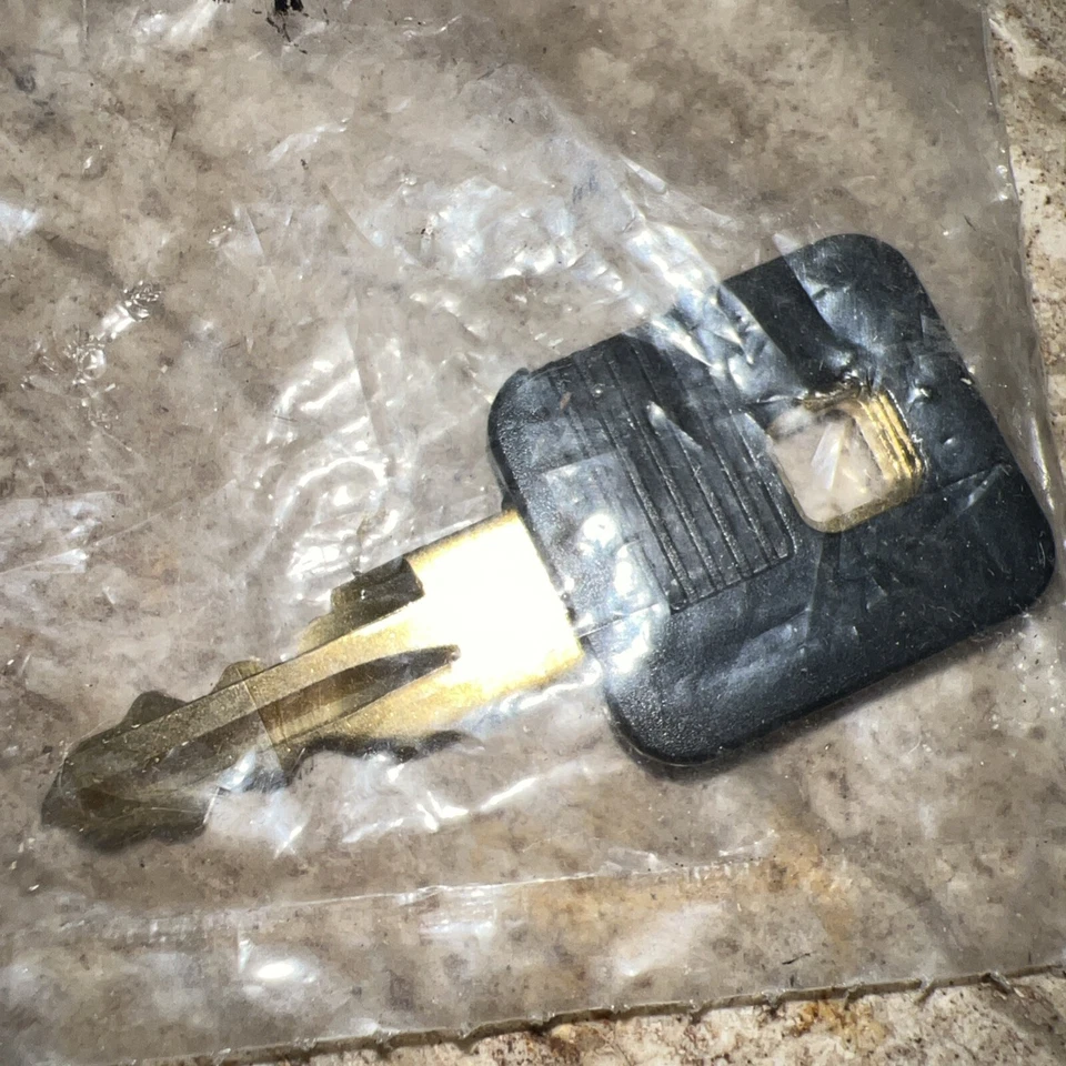 Original Genuine Craftsman Tool Box Replacement Key #QB-8179 - Image 2 of 3