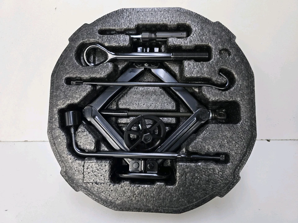 2017-2023 HYUNDAI ELANTRA SPARE TIRE EMERGENCY JACK TOOL KIT FOAM OEM GENUINE - Image 3 of 4