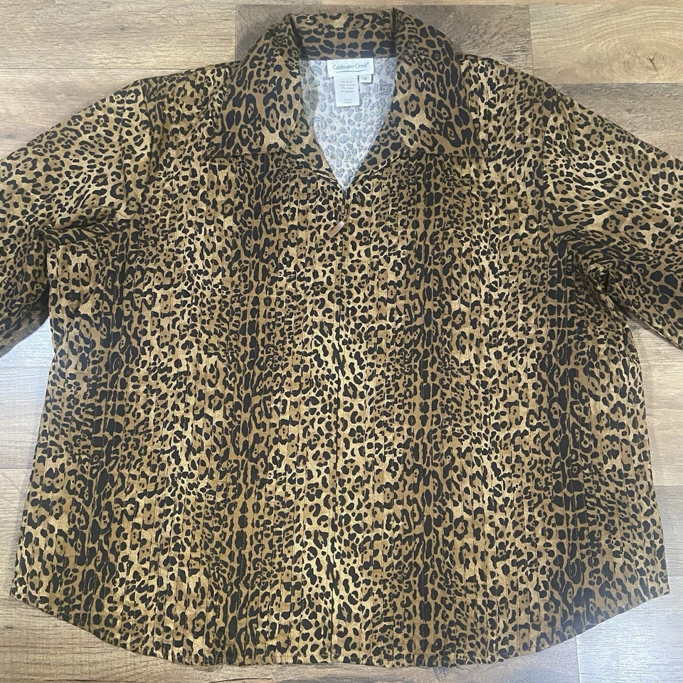 Blusa Coldwater Creek 1X estampa de leopardo zíper leve top - Imagem 2 de 4