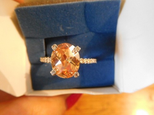Amber & rhinestone ring about size 8, Never worn