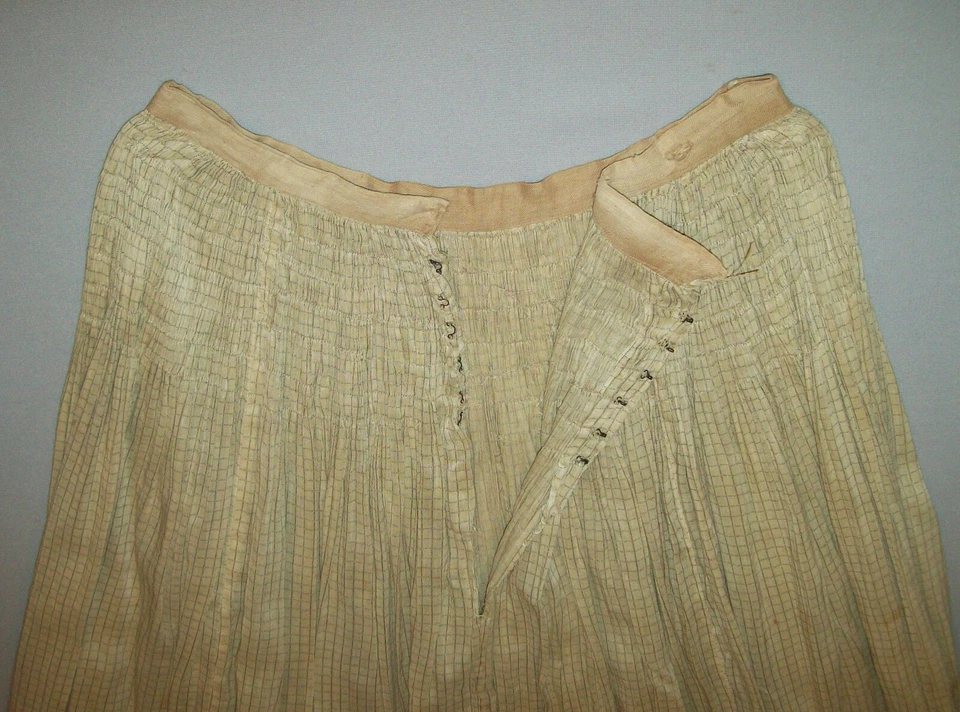 Antigua enagua de colección de la década de 1890 hecha a mano elegante deslizable increíble trabajo pliegues hechos en casa Foto 4 de 4