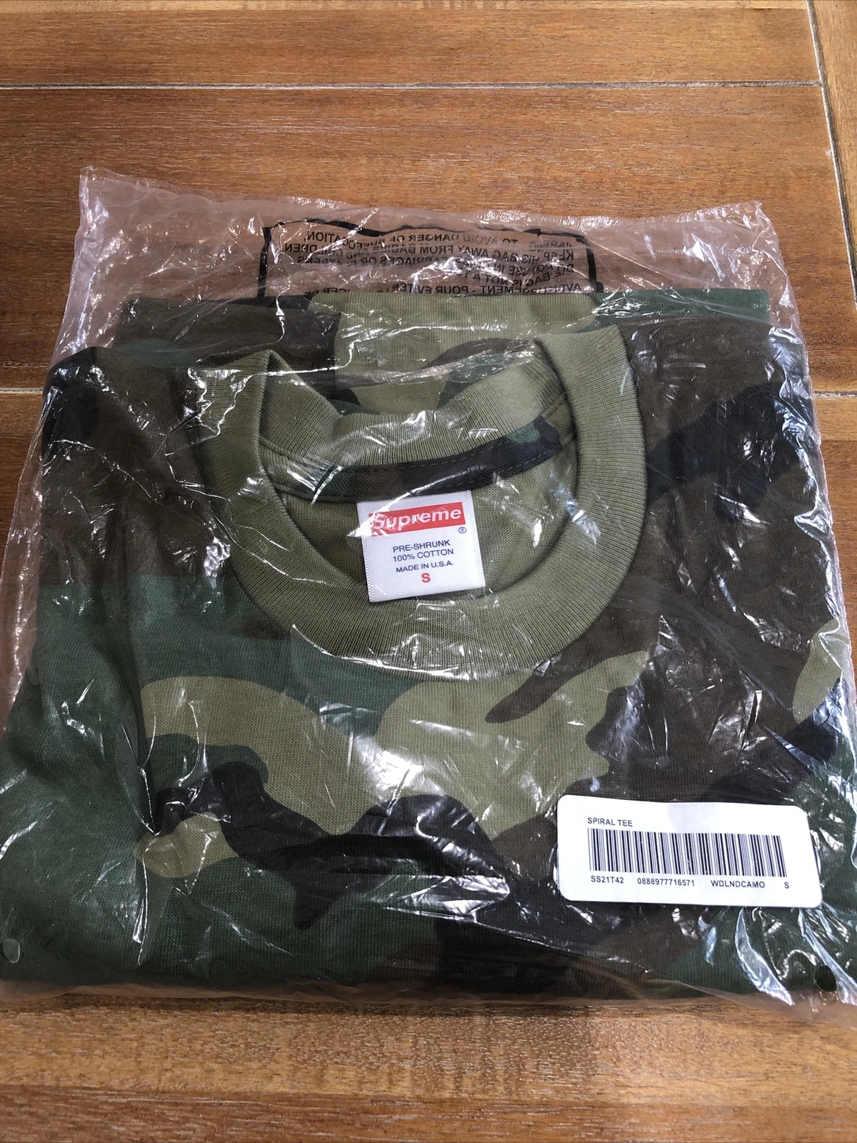 Tee shirt Supreme SS21 Spiral Woodland Camo taille Petit flambant neuf