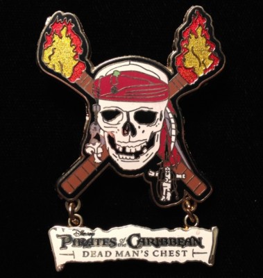 DISNEY PIN - Pirates of the Caribbean Dead Man's Chest SKULL TORCHES