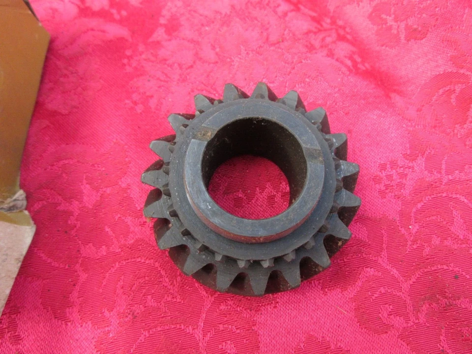 NOS WT-280-11A 1962-66 FALCON, COMET AND FAIRLANE TRANSMISSION GEAR - Image 3 of 4