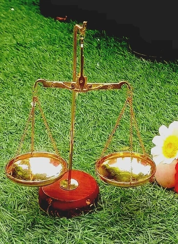 Impeccable 7" Brass Decorative Scale | Hand Made Tarazu |Miniature Balance |Gift