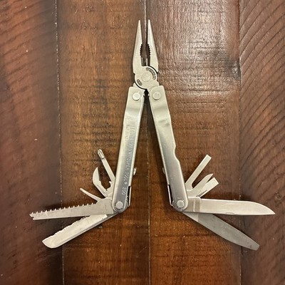 Leatherman Super Tool 200 Pat Pend Multi-Tool 09/01 - First Year - Excellent