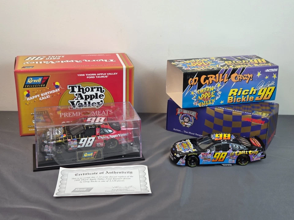 2 coches diecast de acción/revell 1:24 THORN APPLE VALLEY 1998 SACOS RICH BICKLE GREG Foto 2 de 4