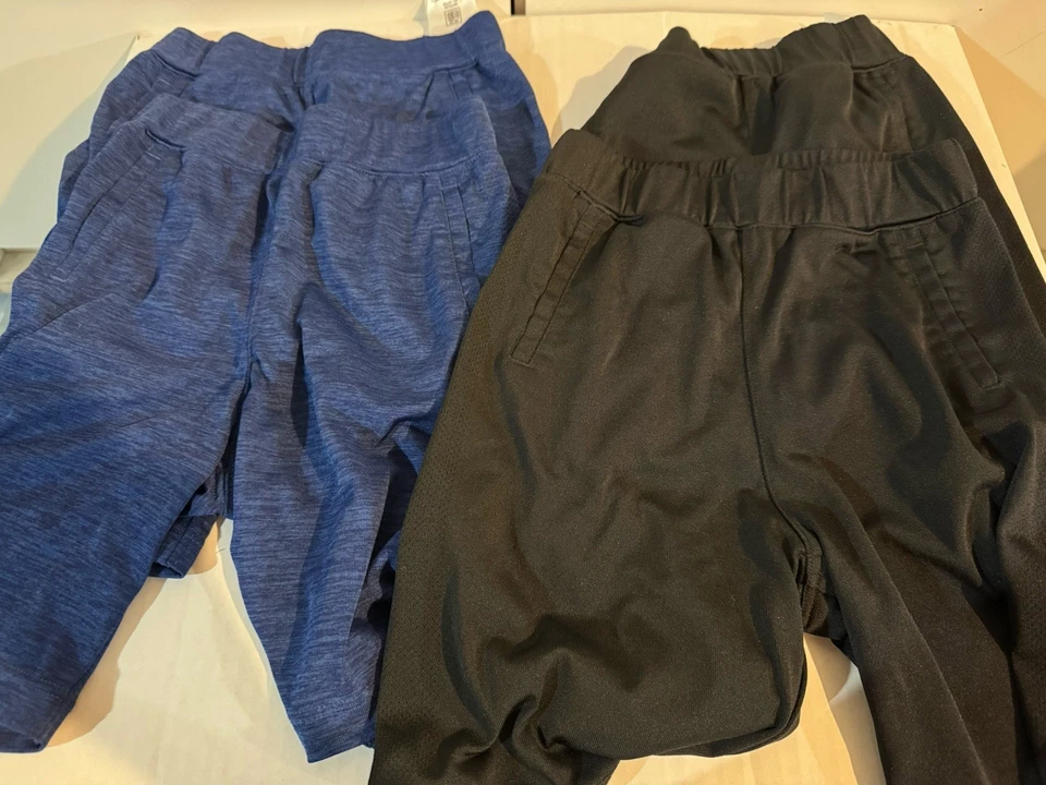 Pantalones Cortos Uniqlo Active Niños (Lote de 4) Talla 3-4 Foto 2 de 4