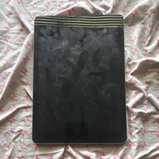 Apple iPad 9.7in 32GB Wi Fi Silver Tablet Touch Screen type c Apple Pencil