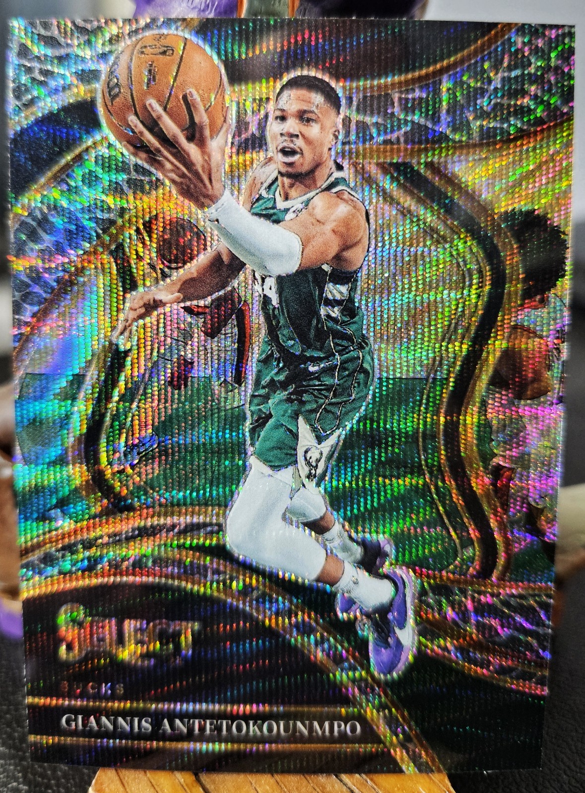2023-24 Select - Courtside Giannis Antetokounmpo #260 Elephant Prizm SSP RARE 🐘