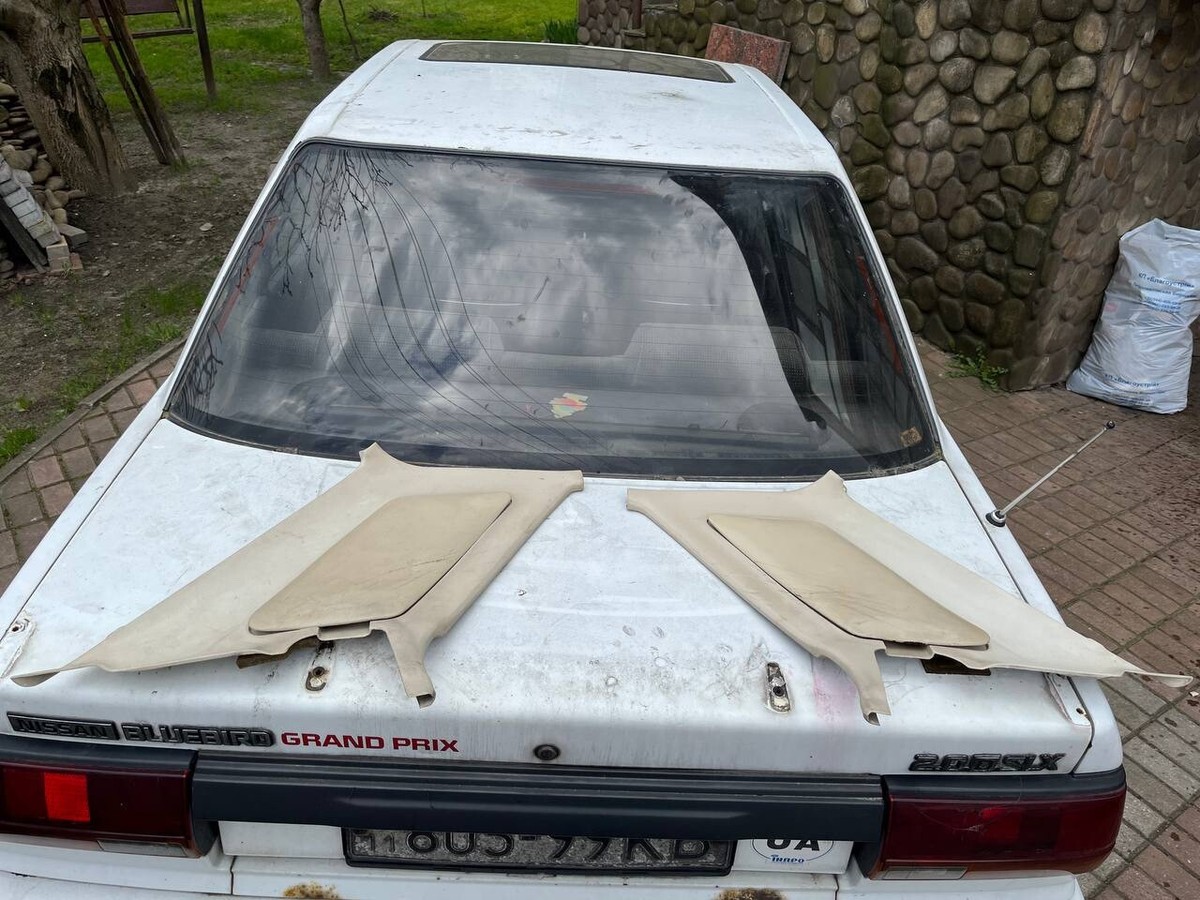 日産　スカイラインジャパン　ステアリングコラムカバー　C210,C211 NISSAN SKYLINE C210 C211 180K 240K GENUINE C PILLAR TRIM PANEL