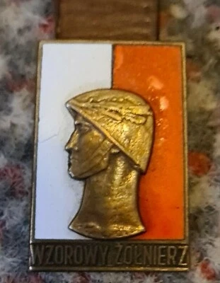 Poland - Badge "Exemplary Soldier"(wzorowy zolnierz badge)" k.k.nr 2094"chippedE - Image 1 of 4