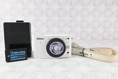Nikon 1 J2 Gehäuse in Weiß - 7266 Klicks - GT24 - 12 Monate Gewährleistung
