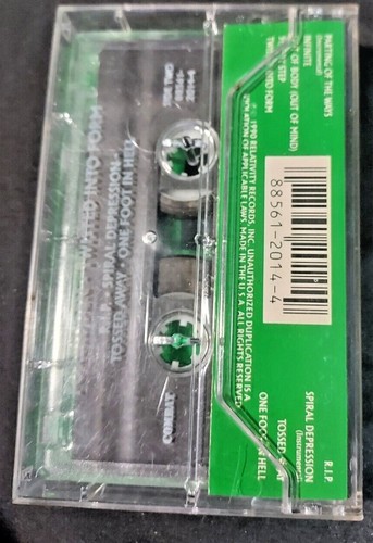 Forbidden Twisted Into Form Cassette 1990 COMBAT - Picture 2 of 3