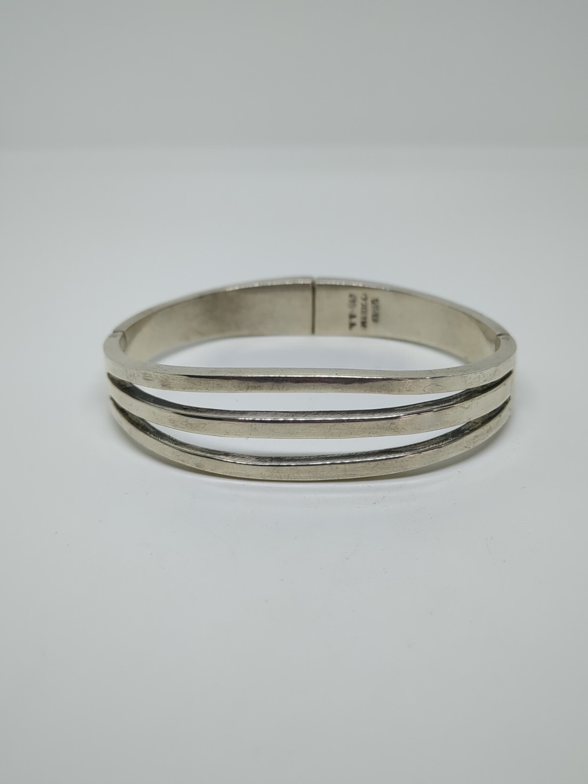 Sterling Silver 925 Mexico Hinged Bangle Split Br… - image 1