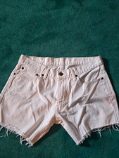 Levi  s 514 Womans White Denim Cut-Off Shorts 5-Pocket . Worn Twice