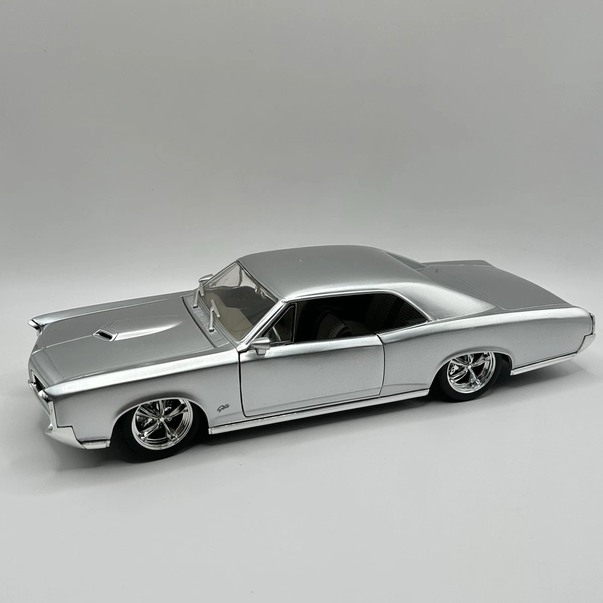 Hot Wheels Pontiac 1:18 Scale Diecast & Toy Vehicles for sale - eBay