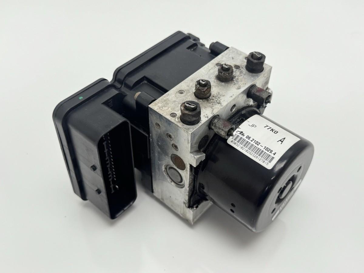 09-13 Suzuki Vitara ABS Pump Control Module Anti Lock Brake