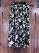 Sag Harbor Women's Pleated Skirt Medium Black/Gold, Midi Length, Elastic Waist