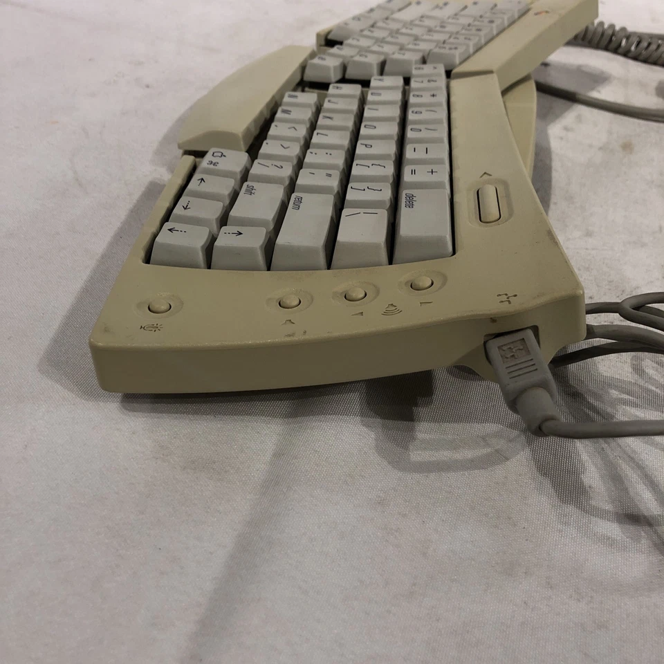 VINTAGE RARE APPLE M1242 ADJUSTABLE Ergonomic KEYBOARD Computer - Image 4 of 4