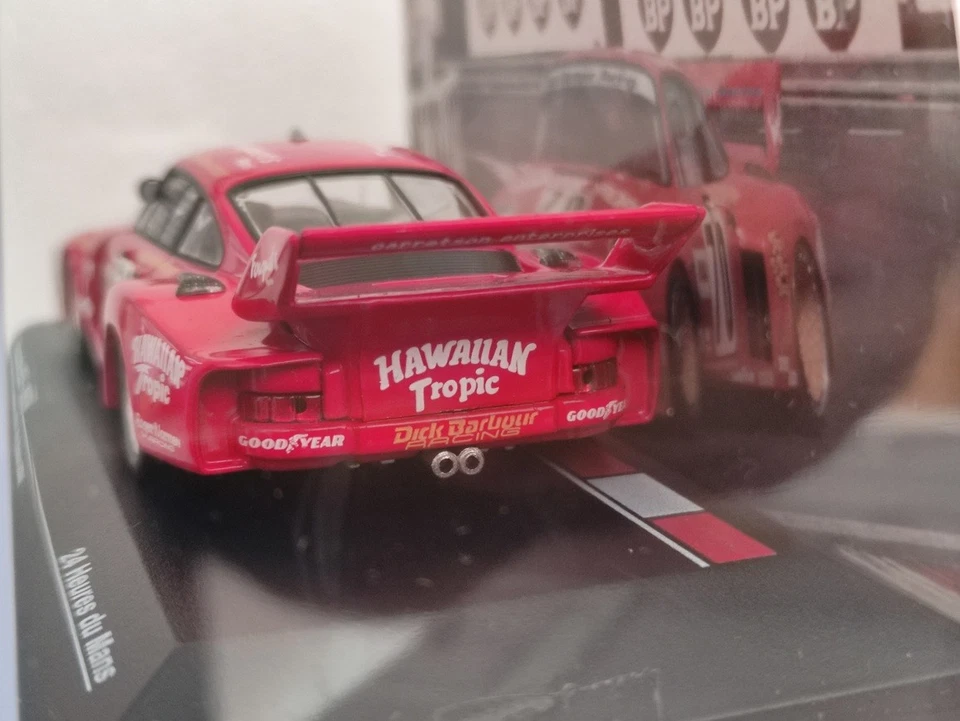 PORSCHE 935 HAWAIIAN TROPIC drive Poul Newman Le Mans 1979  IXO press 1/43 - Immagine 3 di 4