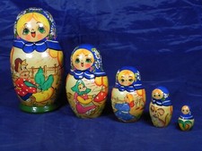 Hand Painted Russian Matryoshka Turnip "Repka" 5 Piece 6 Nesting Dolls Signed