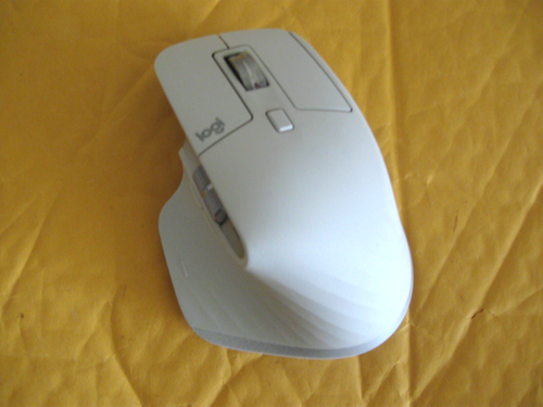Logitech MX Master 3S Wireless Mouse Wireless Bluetooth - with Charger Cable - Picture 8 of 8