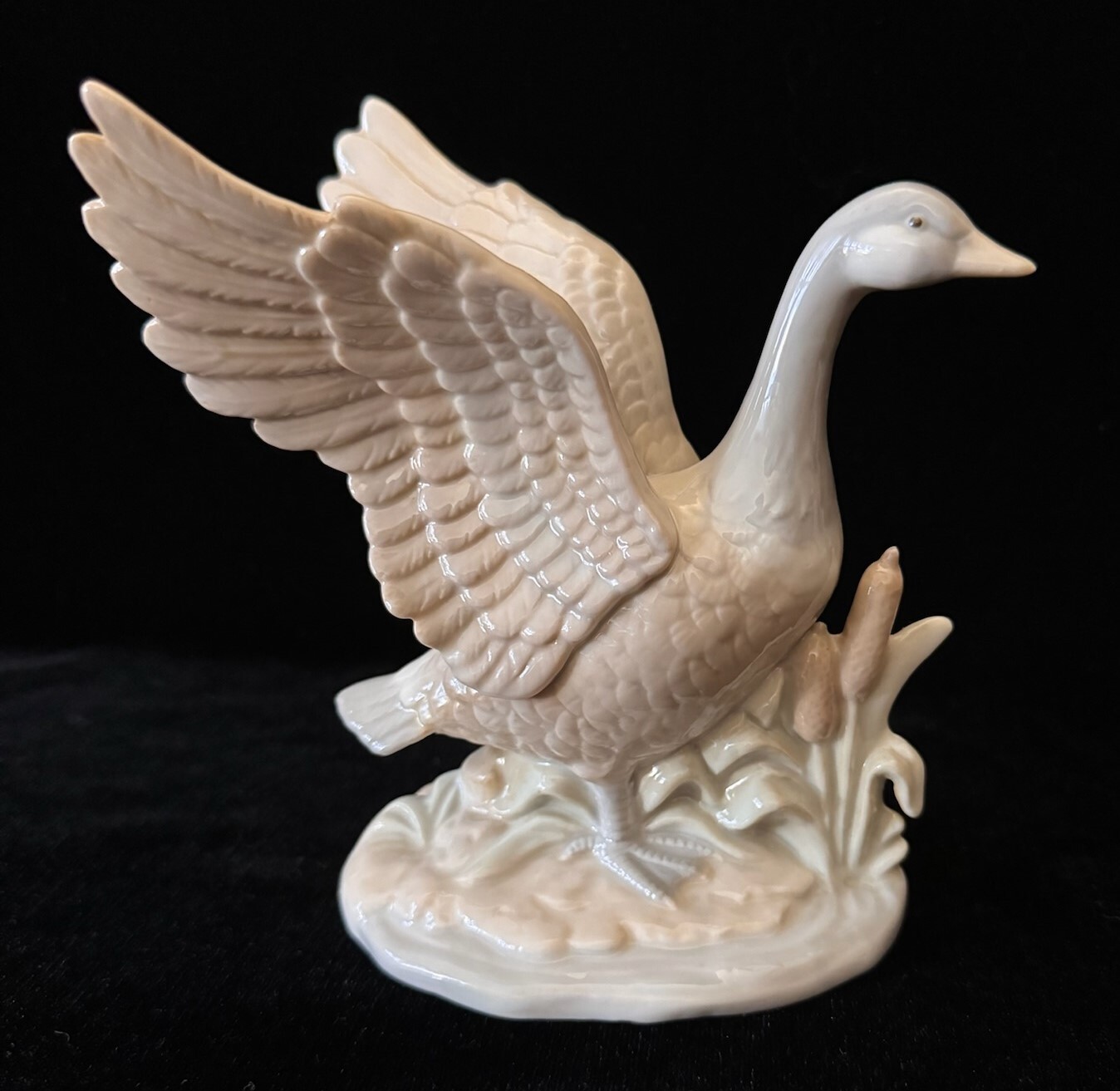 Vintage George Good Porcelain Canadian Goose w/Cattails Figurine ...