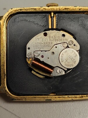 Vintage Orient quartz men's watch in non working condition 4 parts