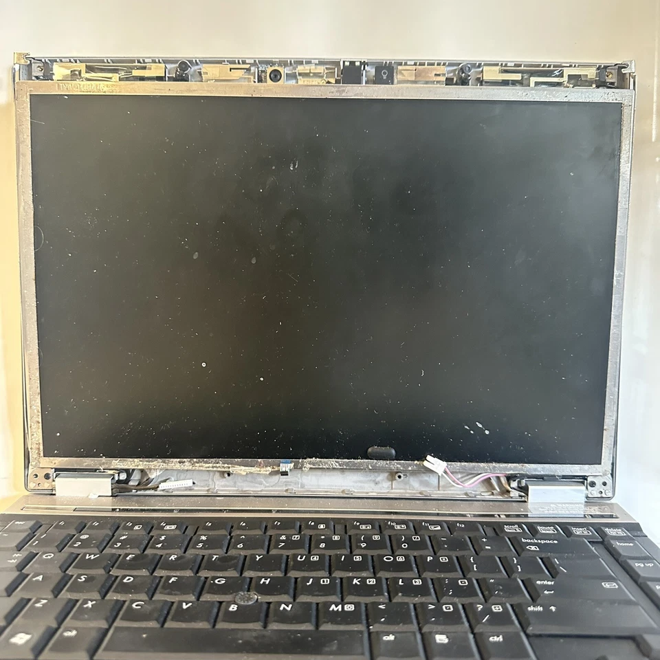 "Laptop HP EliteBook 6930p 14"" Intel Core 2 Duo 1 GB RAM 160 GB HDD desechos/salvamento" Foto 2 de 4