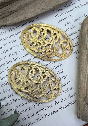 Large Vintage Oval Shoe Dress Clip Pair Gold Tone Swirl Costume Jewelry 💛