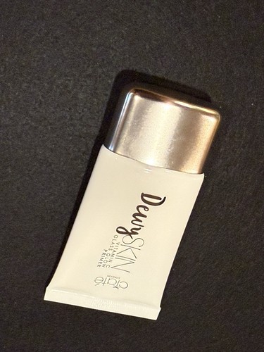 Ciaté London Dewy Skin Vitamin C Glass Glow Primer 1 Fl Oz Sealed - Picture 2 of 4