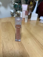 💋 HUDA BEAUTY FAUX FILLER Extra Shine Lip Gloss- HONEY -0.13fl oz ~NWOB NO BOX