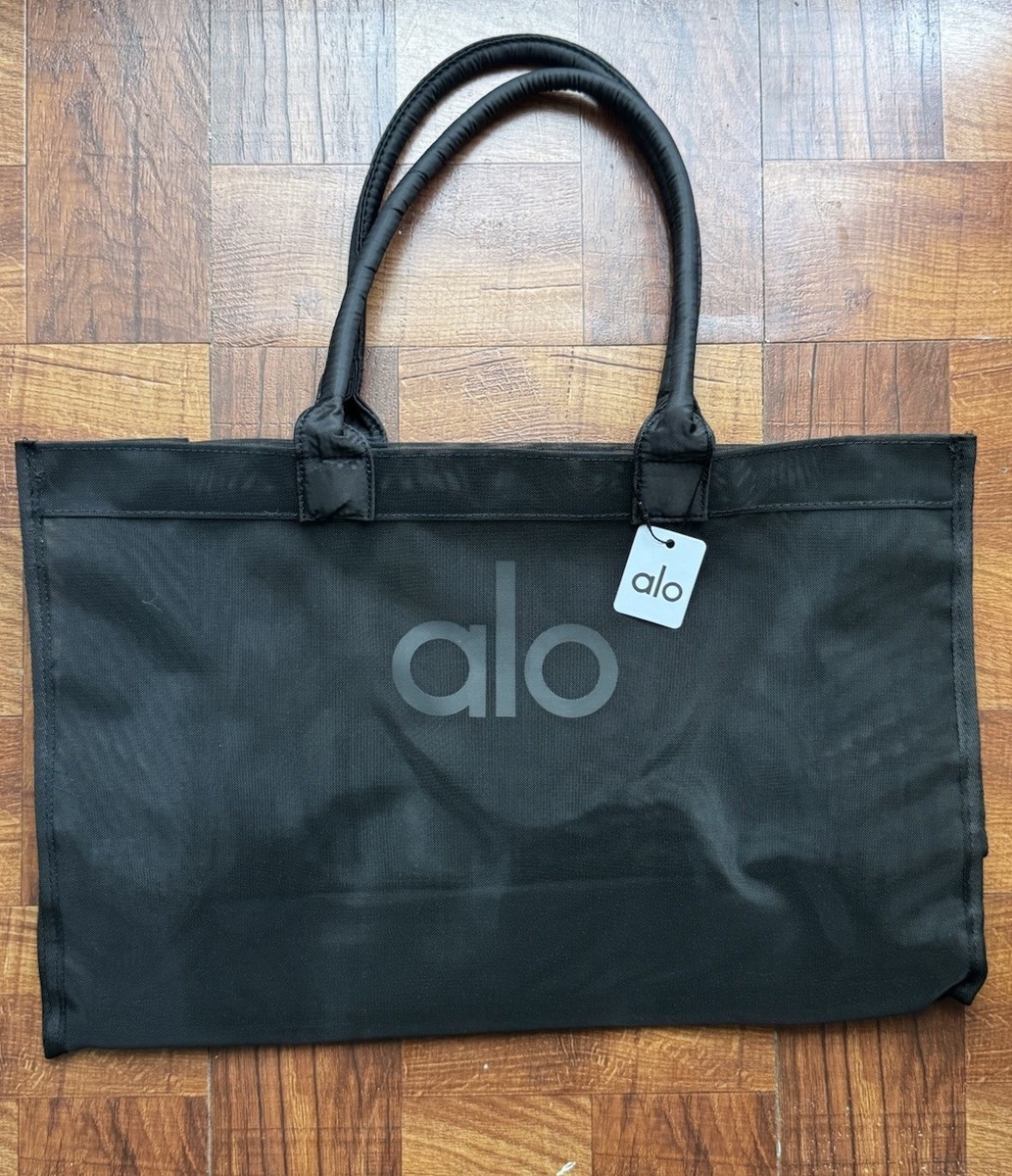 新品未使用！現行品　alo yoga アローヨガ　迷彩　カモフラージュ　ブラック Warrior Yoga Mat | Yoga Accessories | ALO