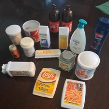 Zuru Mini Brands Lot of 16 Pieces assorted 