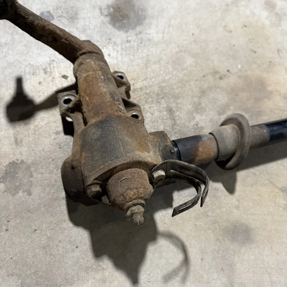 78-80 Mazda RX7 Manual Steering Gear Box & Steering Column SA Gearbox - Image 3 of 4