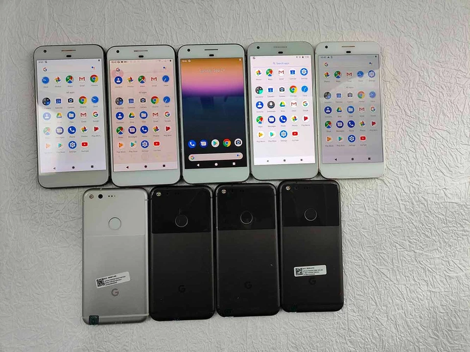 GOOD Google Pixel XL 2016 Pixel 1st Gen 32GB 4GB RAM Unlocked 4G android - image 2 of 4