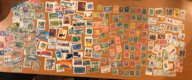Stamps Canada:  Huge lot of 218 early Cdn / Nfld mint & used, see details - Image 2 of 4