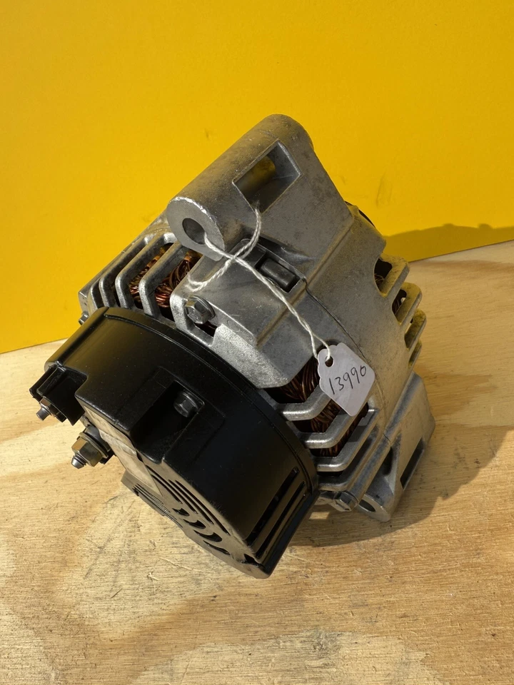 Alternador Land Rover Discovery V8 4,6 L 4554cc 278cid 2003-2004 Foto 3 de 4