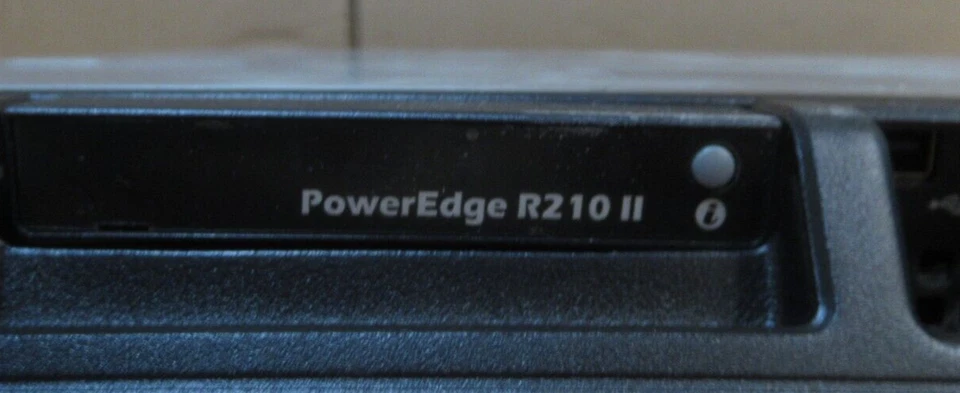 Dell PowerEdge R210 II Xeon E3-1220v2 3.10GHz 3TB 1U short depth Rack Server - Image 2 of 3