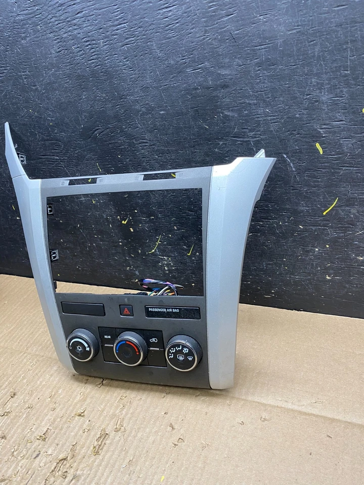 2008 a 2012 Chevrolet Traverse unidade de controle climático aquecedor painel AC V1701 DG - Imagem 3 de 4