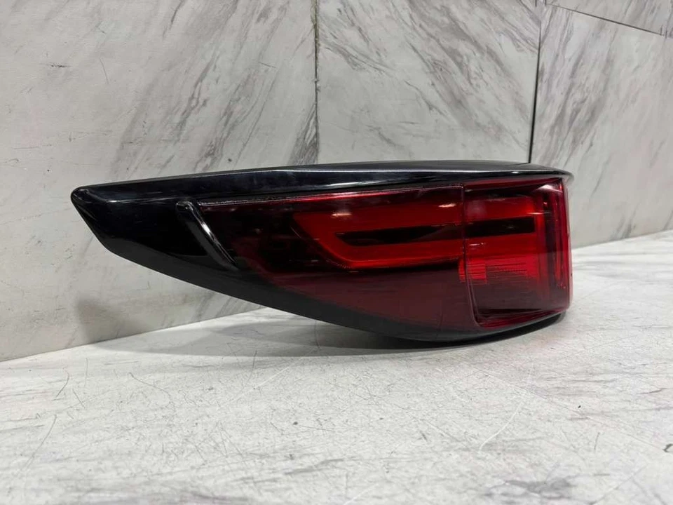 Mazda CX-5 2017 2021 luz trasera exterior OEM lado del pasajero derecho LED con firma Foto 3 de 4