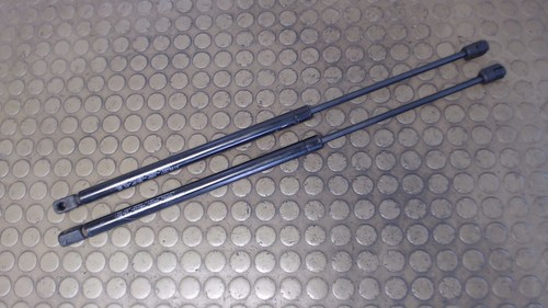 Heckklappendämpferpaar BMW 320d DPF Touring E90 / E91/ 12 Monate Garantie