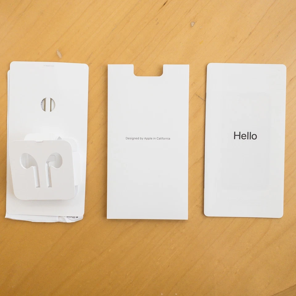 Apple iPhone XR Coral 64GB Box Manual Accessories EarPods Genuine Packaging OEM - Image 3 of 4