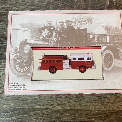 Reader's Digest 1974 Mack Fire Engine Miniature 1:64 Scale Diecast Model