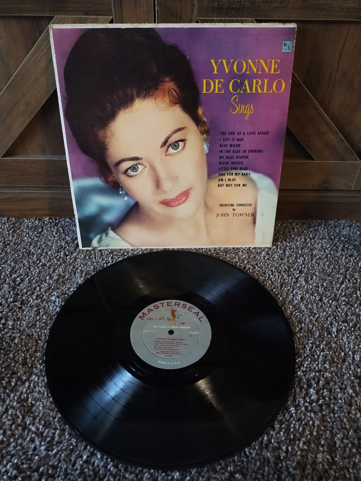 1957 Jazz Pop LP - Yvonne De Carlo "Sings" MASTERSEAL RECORDS  Lily Munster!