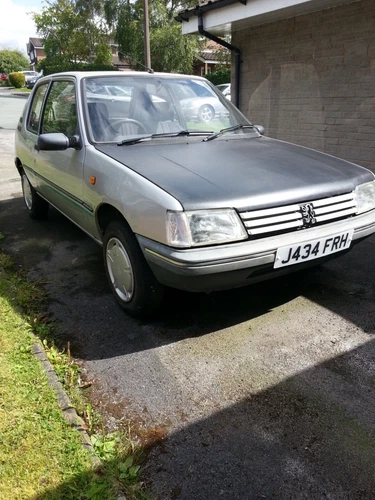 Peugeot 205  TRIO - Picture 1 of 12