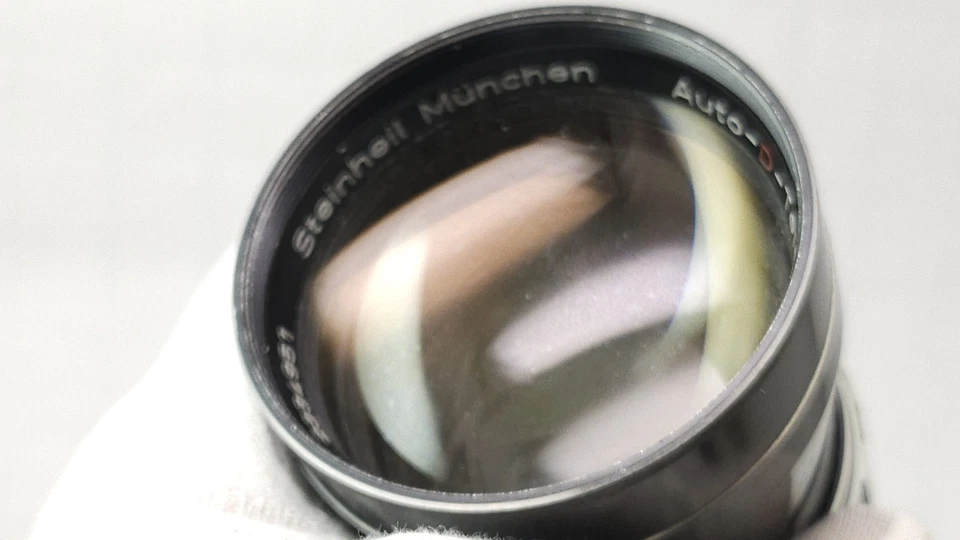 Steinheil Munchen Auto-D-Tele-Quinar 135mm f/2.8 Lente M42 "Abierto" Foto 3 de 4